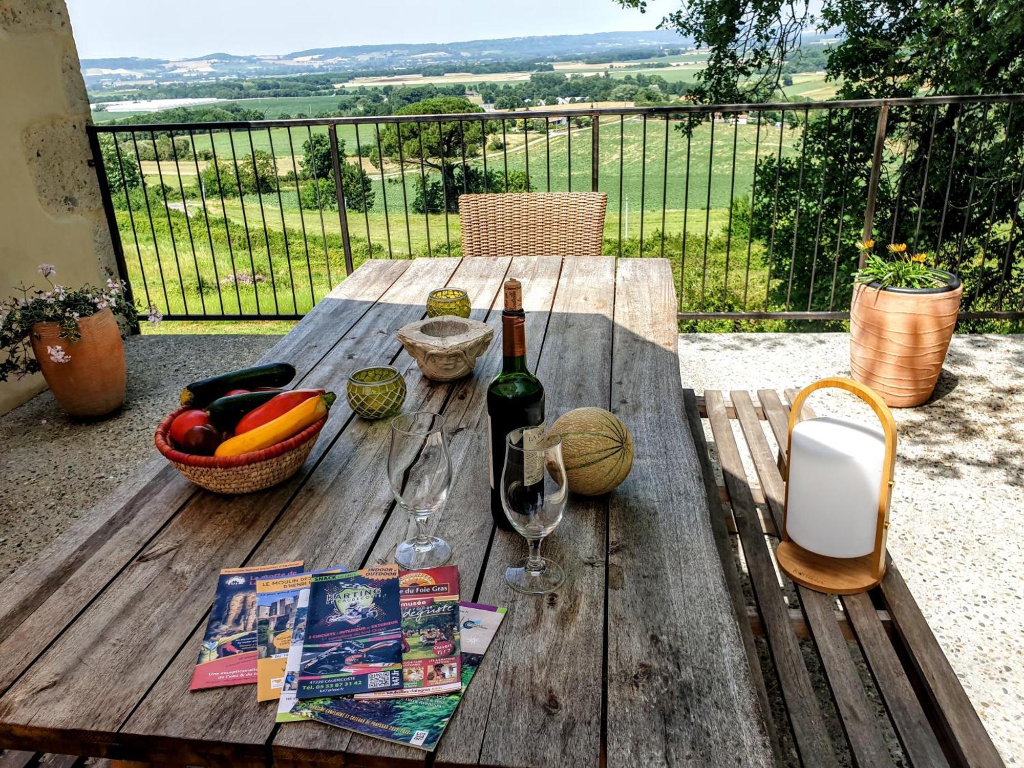 Ferme Du Moulin De Pailleres, Vue Panoramique, Piscine - Ideal 4 A 5 Personnes Galapian Exterior photo